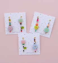 Load image into Gallery viewer, Flower Mismatch Earrings - Tigertree
