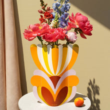 Load image into Gallery viewer, Octaevo Elysia Paper Vase - Tigertree