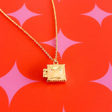 Load image into Gallery viewer, Ravioli Locket Necklace - Tigertree