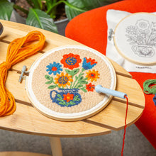 Load image into Gallery viewer, Flower Bouquet Punch Needle - Tigertree