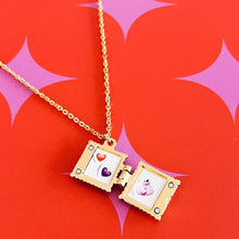 Load image into Gallery viewer, Ravioli Locket Necklace - Tigertree