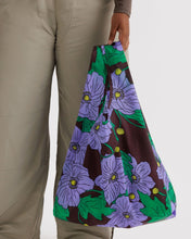 Load image into Gallery viewer, Standard Baggu- Maroon Poppy