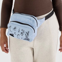 Load image into Gallery viewer, Fanny Pack - Embroidered Ballet Icons - Tigertree