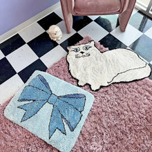 Load image into Gallery viewer, Bow Rug - Tigertree