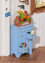 Load image into Gallery viewer, DIY House Kit: Dreamy Garden House - Tigertree