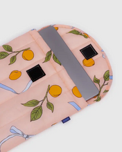 Load image into Gallery viewer, Puffy Laptop Sleeve 13/14" - Apricots & Ribbons - Tigertree
