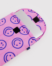 Load image into Gallery viewer, Puffy Laptop Sleeve 13/14" - Pop Pink Happy