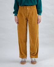 Load image into Gallery viewer, Corduroy Pleated Pants - Camel