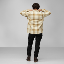Load image into Gallery viewer, Singi Flannel Overshirt Wood Brown