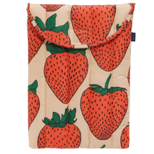 Load image into Gallery viewer, Puffy Laptop Sleeve 13" - Strawberry - Tigertree