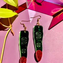 Load image into Gallery viewer, Witch Fingers Earrings - Tigertree
