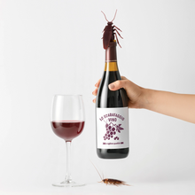 Load image into Gallery viewer, Corkroach Bottle Stopper
