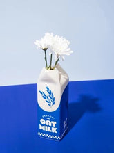 Load image into Gallery viewer, Oat Milk Vase
