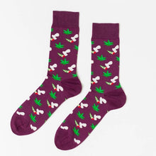 Load image into Gallery viewer, Men&#39;s Weed Crew Socks - Tigertree

