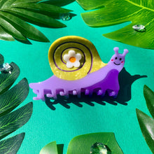 Load image into Gallery viewer, Snail Hair Claw
