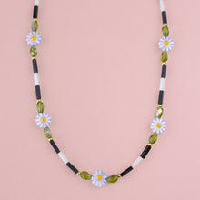 Load image into Gallery viewer, Lavender Daisy Necklace - Tigertree
