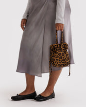 Load image into Gallery viewer, Nylon Drawstring Bag- Leopard
