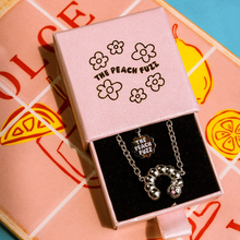 Load image into Gallery viewer, Caterpillar Necklace
