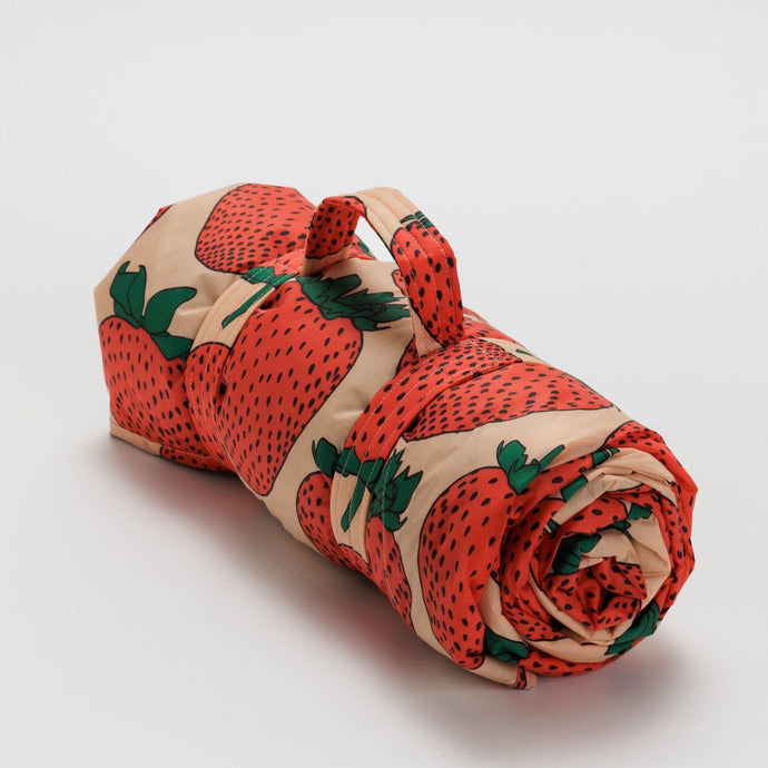 Puffy Picnic Blanket - Strawberry - Tigertree