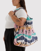 Load image into Gallery viewer, Big Baggu - Penguin
