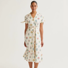 Load image into Gallery viewer, Wes Floral Midi Dress -
