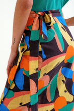 Load image into Gallery viewer, Mariental Tutifruti Midi Skirt
