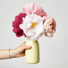 Load image into Gallery viewer, Paper Flower Making Kit
