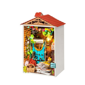 DIY Miniature House Kit: Borrowed Garden - Tigertree