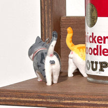 Load image into Gallery viewer, Best Friend Cat Figure Keyring

