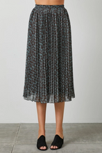 Load image into Gallery viewer, Alice Floral Printed Pleated Midi Skirt
