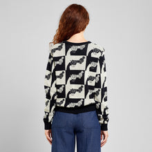 Load image into Gallery viewer, Arendal Knotted Gun Sweater
