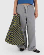 Load image into Gallery viewer, Standard Baggu - Pear Navy Check
