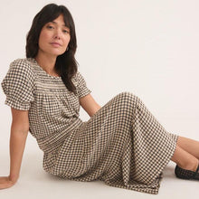 Load image into Gallery viewer, Elena Smocked Top - Tigertree
