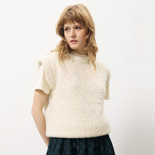 Load image into Gallery viewer, Nagia Creme Sweater
