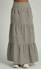 Load image into Gallery viewer, Woven Midi Check Tiered Skirt
