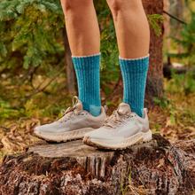 Load image into Gallery viewer, Hike Classic Edition Light Cushion Second Cut™ Crew Socks - Twilight Blue
