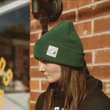 Load image into Gallery viewer, Snoopy Beanie
