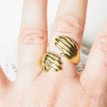 Load image into Gallery viewer, I Wanna Hold Your Hand Ring - Tigertree
