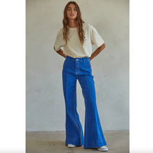 Load image into Gallery viewer, Amalia Flare Jeans - Tigertree
