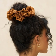 Load image into Gallery viewer, Ruffle Scrunchie

