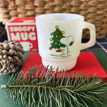 Load image into Gallery viewer, Snoopy Christmas Tree Mug
