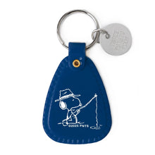 Load image into Gallery viewer, Snoopy Fisherman Saddle Keychain
