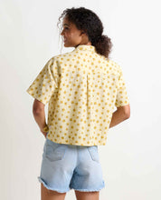 Load image into Gallery viewer, Fletcher SS Shirt - Barley Floral
