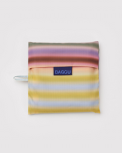 Load image into Gallery viewer, Big Baggu - Gradient Stripe Multi
