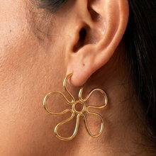 Load image into Gallery viewer, Buttercup Hoops 18k Gold Plated
