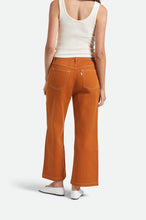Load image into Gallery viewer, Margo Cropped 5 Pocket Pant - Rustic Caramel
