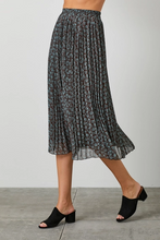 Load image into Gallery viewer, Alice Floral Printed Pleated Midi Skirt
