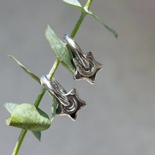 Load image into Gallery viewer, Estrella Hoops
