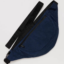 Load image into Gallery viewer, Crescent Fanny Pack - Navy - Tigertree
