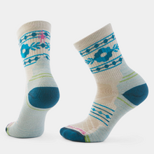 Load image into Gallery viewer, Women&#39;s Hike Light Cushion Retro Floral Mid Crew Socks
